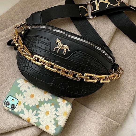 Contemporary Chain Decor Crocodile Embossed Fanny Pack - Picture 8 of 8